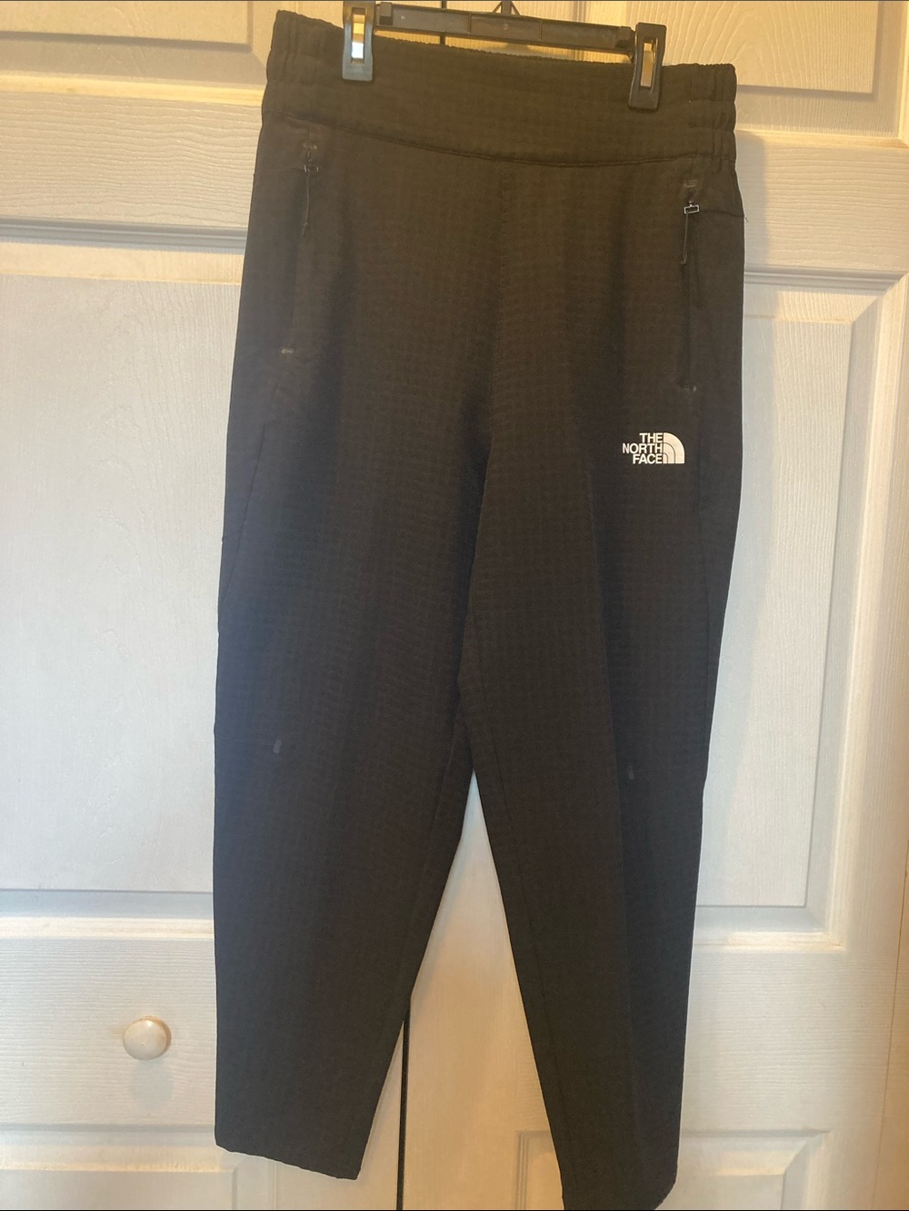North Face track Pants size M NWT..